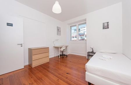 Avenida António Augusto de Aguiar, Lisbon, Lisbon 1050-010 - Photo 3