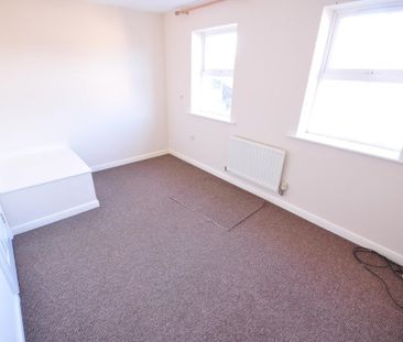 4 Bed Terraced House, Murray Close, NG5 - Photo 5