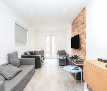 7 bedroom terraced house to rent - Photo 4