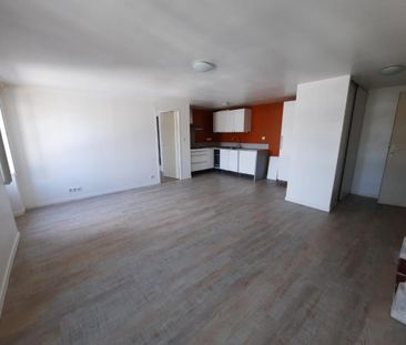 Appartement T3 à louer La Roche Sur Yon - 57 m² - Photo 6