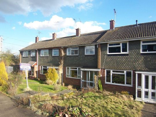 3 bedroom terraced house to rent - Photo 1