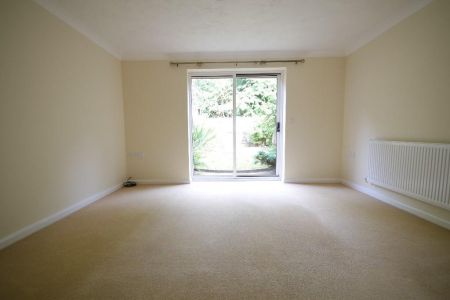 Dorset Close, Cawston, Rugby - Photo 2