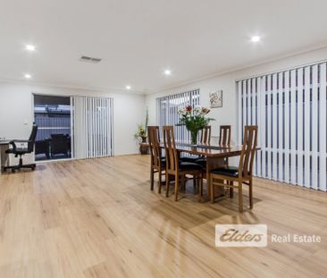 Beautiful Rivergums Home - Photo 6