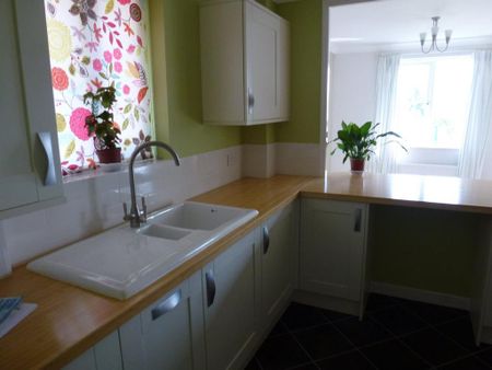 2 bedroom apartment to rent - Photo 5