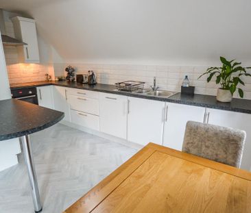 2 bedroom apartment to rent - Photo 4