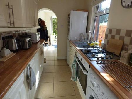 Earls Court Road, Harborne, Birmingham, B17 - Photo 3