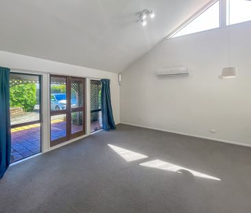 PETONE LIVING - Photo 2