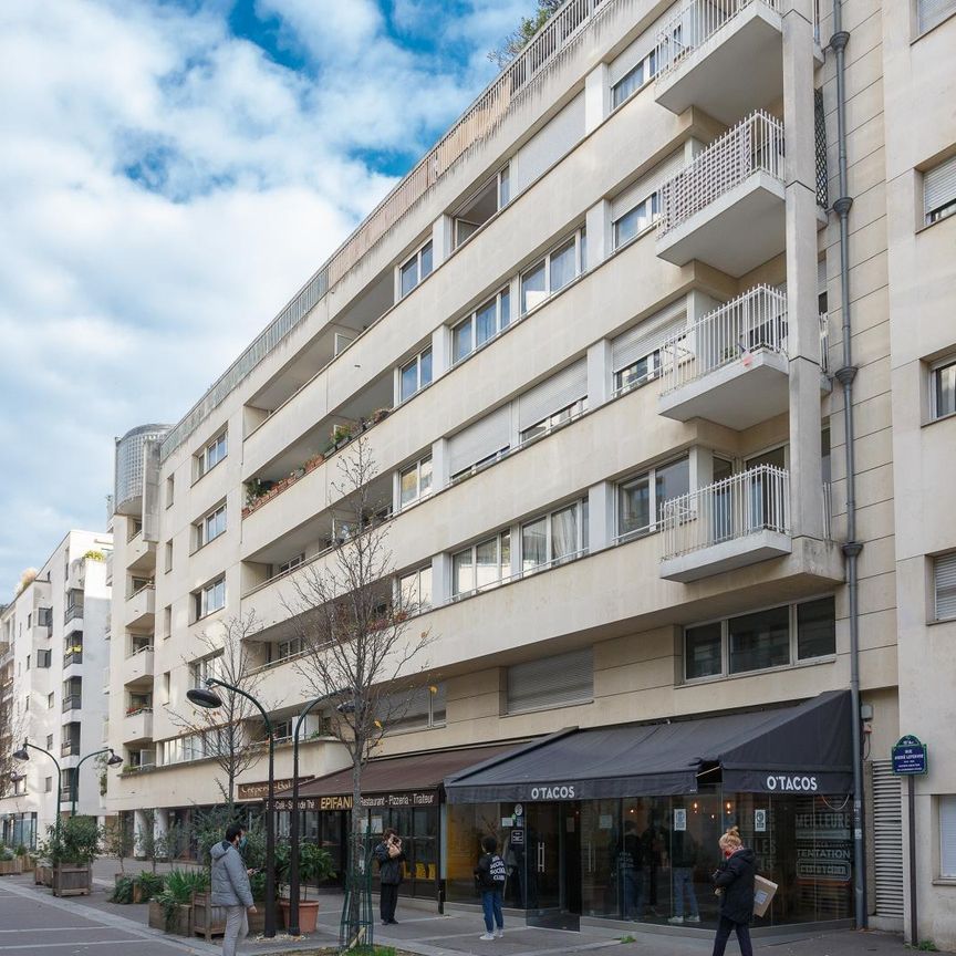 location Appartement F2 DE 51.7m² À PARIS - Photo 2