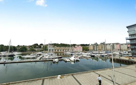 Stunning views, an enviable location and two double bedrooms with ensuite facilties, this gorgeous apartment is available mid August. Call NOW to book your priority viewing. - Photo 2