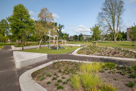 Appartement te huur: Toon Dupuisstraat 81 1442 DD Purmerend - Photo 2