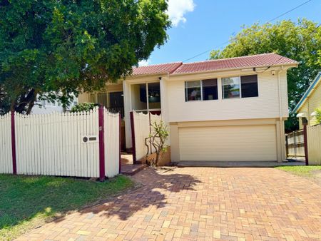 9 Janelle Street, Aspley QLD, Belconnen - Photo 3