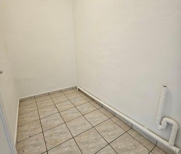 Location Appartement 4 pièces 103m² ST CHAMOND 42400 - Photo 6