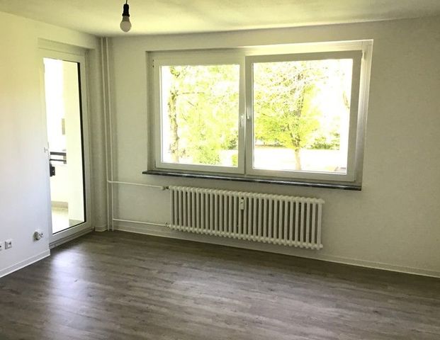 Großzügige 3-Zimmer Wohnung mit Balkon in gepflegter Grünanlage! - Foto 1