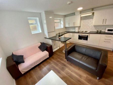 4 bedroom house share to rent - Photo 3