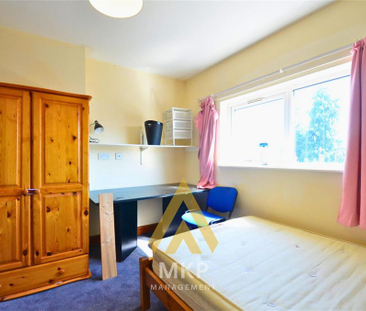 6 bedroom terraced house to rent - Photo 3