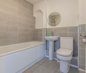 1 bedroom flat to rent - Photo 6