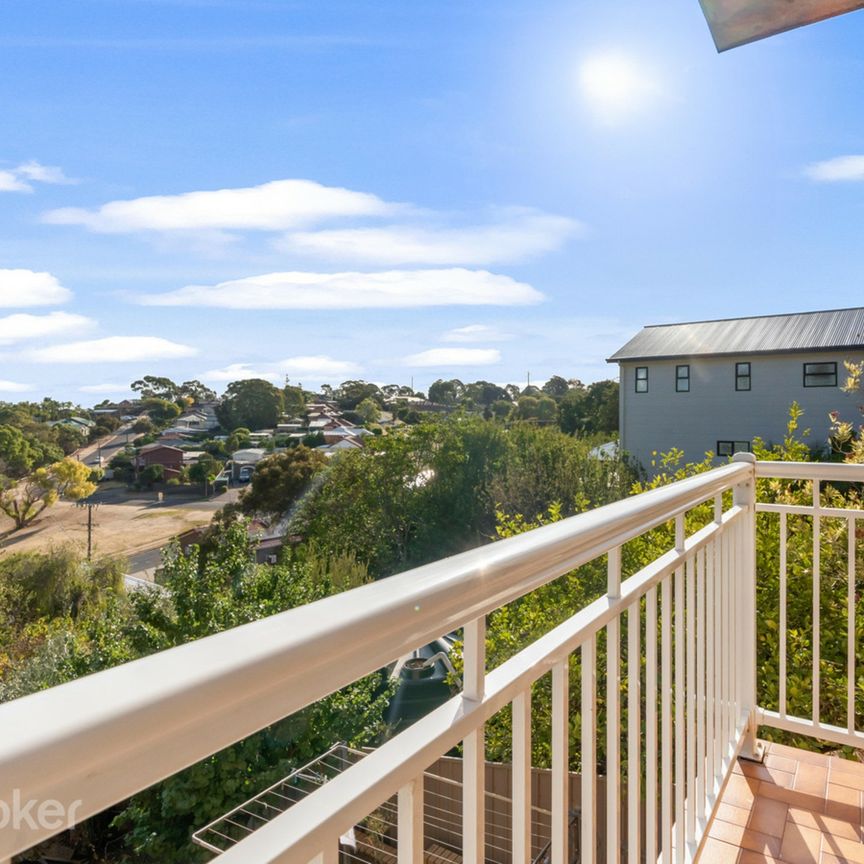 25a Flinders Drive, VALLEY VIEW - Photo 1