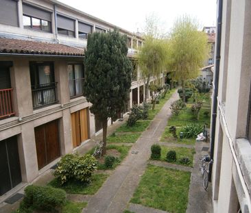 TOULOUSE / Location Appartement 1 Pièce 17 m² - Photo 2