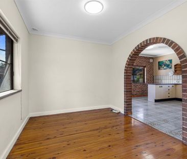 Full Brick Home & Granny Flat in Hurstville Public School Catchment - Photo 6