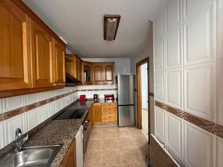 Carrer de Josep Benlliure, Valencia, Valencian Community 46011 - Foto 5