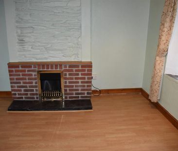 2 bedroom semi-detached house to rent - Photo 5