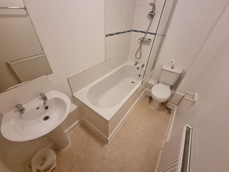 2 Bed Student Accommodation - Photo 5