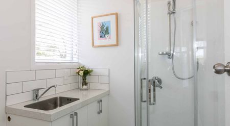 Spacious Family Home with Great Outdoor Living - Photo 5