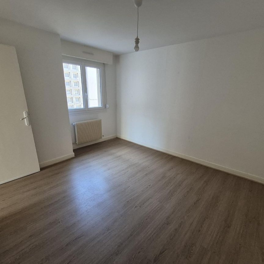 Location Appartement 3 pièces 52m² BOULOGNE SUR MER 62200 - Photo 1