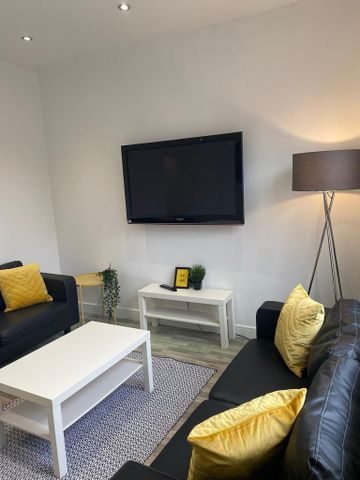 4 bedroom house to rent - Photo 3