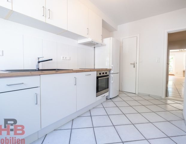 Stilvolle 2-Zimmer-Wohnung mit Balkon in Bestlage Bremen-Schwachhausen - Photo 1