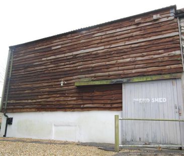 2 bedroom barn conversion to rent - Photo 1