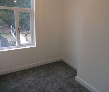 Victoria Road, Brierley Hill - Photo 4