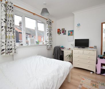 5 bedroom terraced house to rent - Photo 4