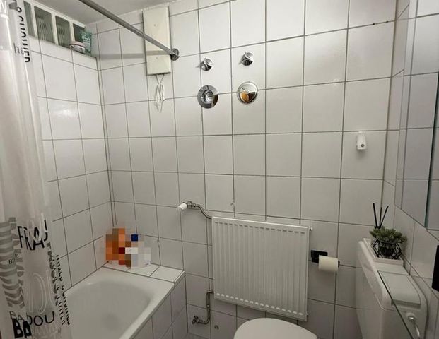 2 Zi KDB, 3 OG ruhige Lage prov. frei, am Klinikum Pforzheim - Foto 1