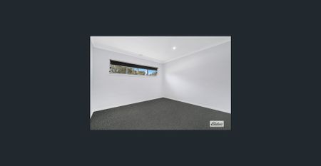 Brand new living! - Photo 3