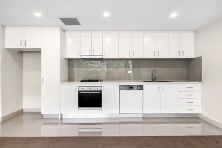 Designer Two Bedroom Apartment - Photo 5