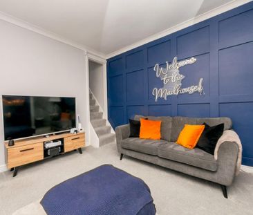 2 bedroom terraced house to rent - Photo 2