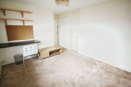 Hunts Close, Guildford, GU2 8LS - Photo 2