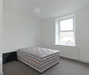 Fantastic Newly Renovated Four Bed Student Property - Photo 1