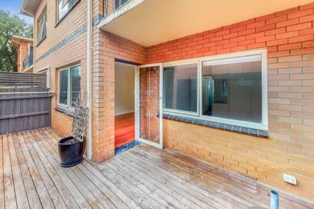 3/1A Gilbertson Street, Essendon - Photo 4