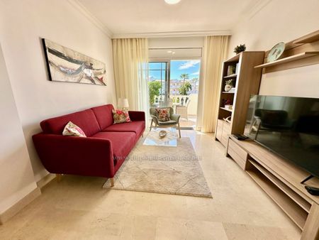1 Bed Flat / Apartment to Rent - Photo 2