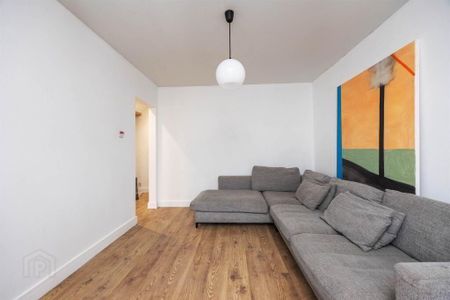 Six Month Rental @, 27 Grand Parade, Belfast, BT5 5HG - Photo 2