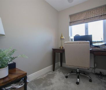 3 bedroom end of terrace house to rent - Photo 4