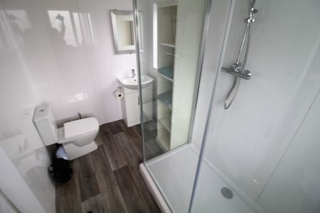 1 bedroom Property for rent - Photo 5