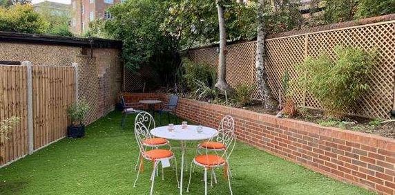 Tithe Lodge, Estcourt Road, Watford, WD17 - Photo 2