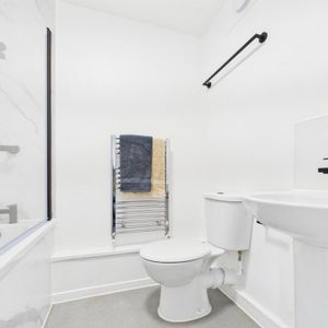 1 bedroom flat to rent - Photo 3