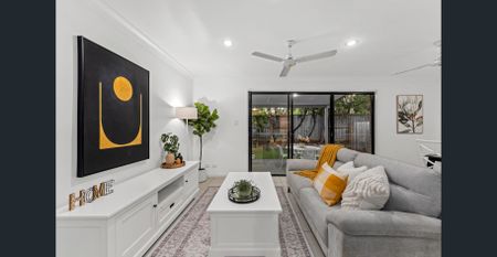 Stylish 3-Bedroom Villa with Private Courtyard in a Peaceful Calamvale Pocket - Photo 4