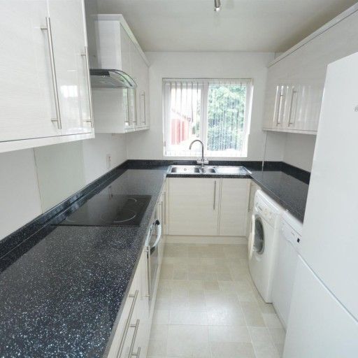 2 BED Detached bungalow To rent - Photo 1