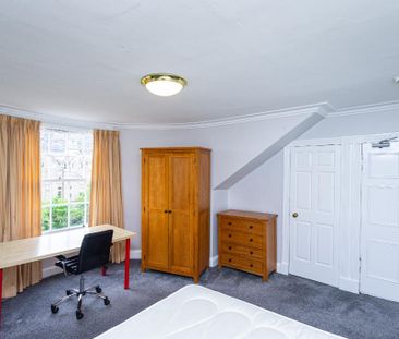 5 bedroom flat to rent - Photo 3