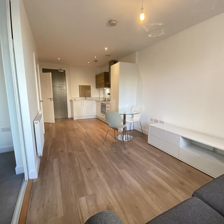1 bedroom flat to rent - Photo 1